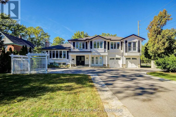 363 LAKESHORE ROAD W, Oakville (SW Southwest), Ontario L6K1G4