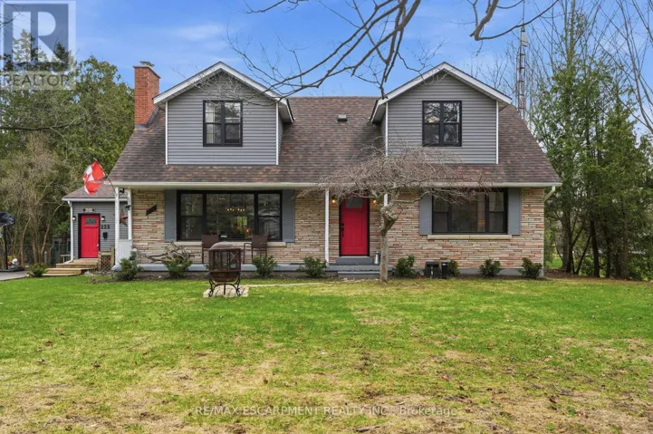 222 CONCESSION 11 E, Hamilton, Ontario L8B1H8