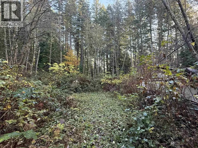 1594 CEMETERY ROAD, Gibsons, British Columbia V0N1V1