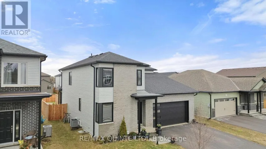 40 ALLEN STREET, Prince Edward County (Picton), Ontario K0K2T0