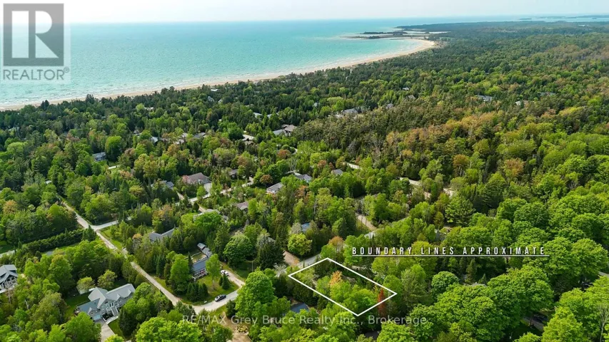 425 DUFFERIN AVENUE, South Bruce Peninsula, Ontario N0H2G0