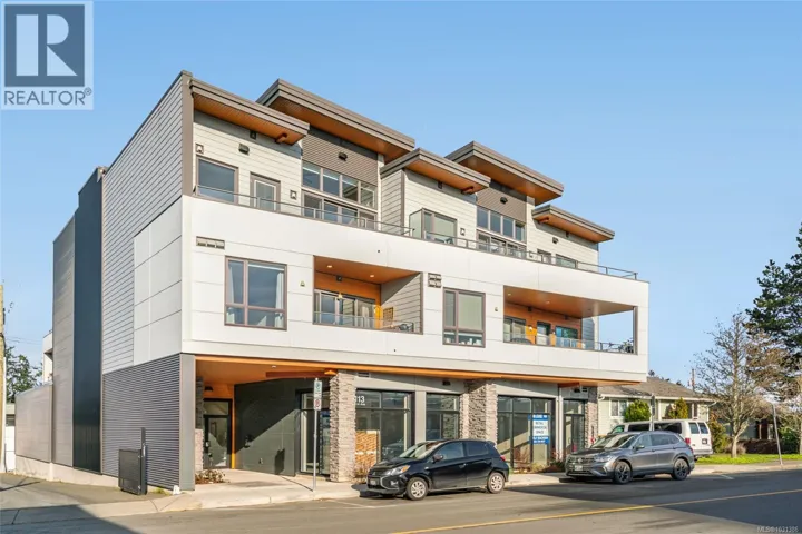 203 113 Hirst Ave E, Parksville, British Columbia V9P2G3