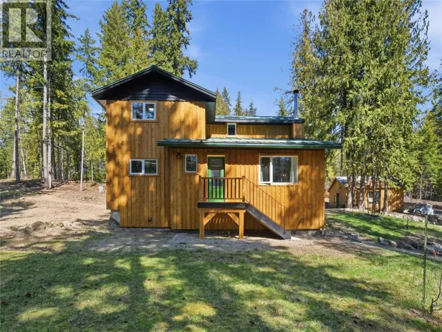 4090 Camille Road, Eagle Bay, British Columbia V0E1T0