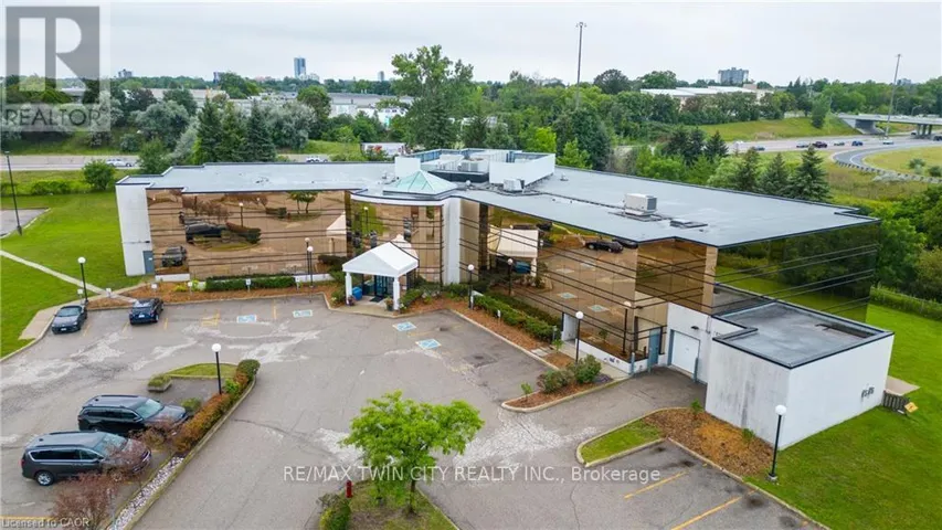 575 RIVERBEND DRIVE, Kitchener, Ontario N2K3S3