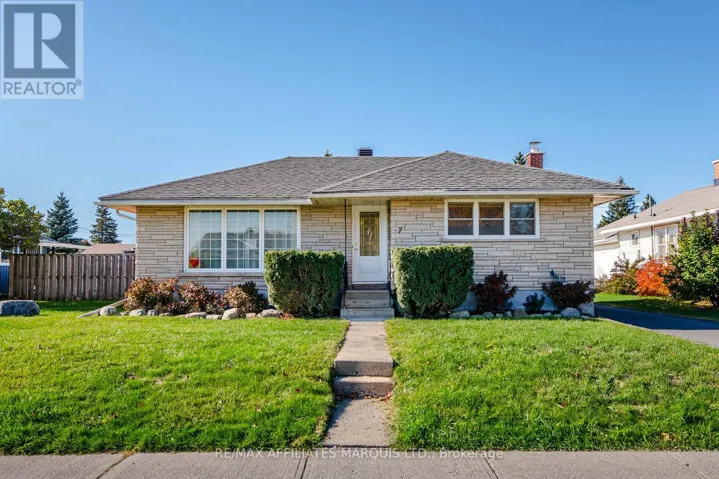7 FARRAN DRIVE, South Stormont, Ontario K0C1M0
