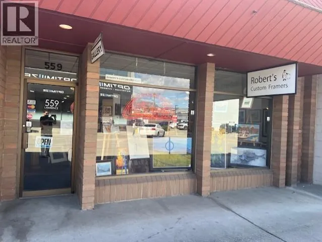 559 Lawrence Ave. Avenue, Kelowna, British Columbia V1Y6L8