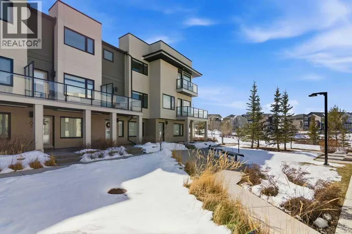 204, 218 Sherwood Square NW, Calgary, Alberta T3R0Y2