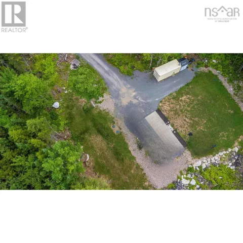 111 Middle Lake North Road, Vaughan, Nova Scotia B0N2T0