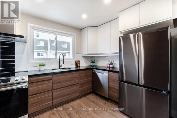 38A - 830 WESTLOCK ROAD, Mississauga (Erindale), Ontario L5C1K6