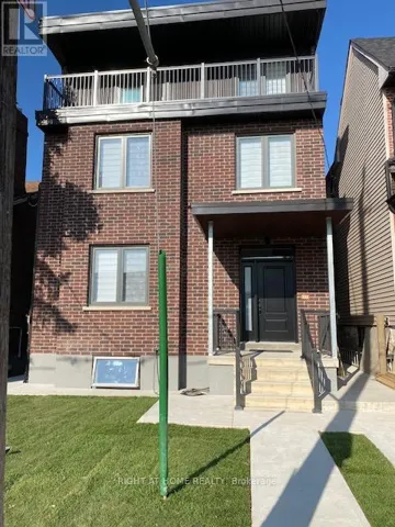 APT 2 - 225 MCROBERTS AVENUE, Toronto (Corso Italia-Davenport), Ontario M6E4P3
