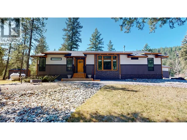 4160 93 Highway, Grasmere, British Columbia V0B1R0