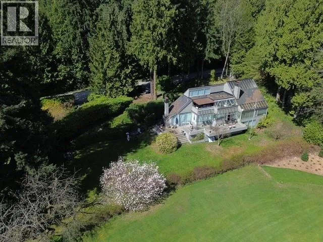 460 SOUTHBOROUGH DRIVE, West Vancouver, British Columbia V7S1M1