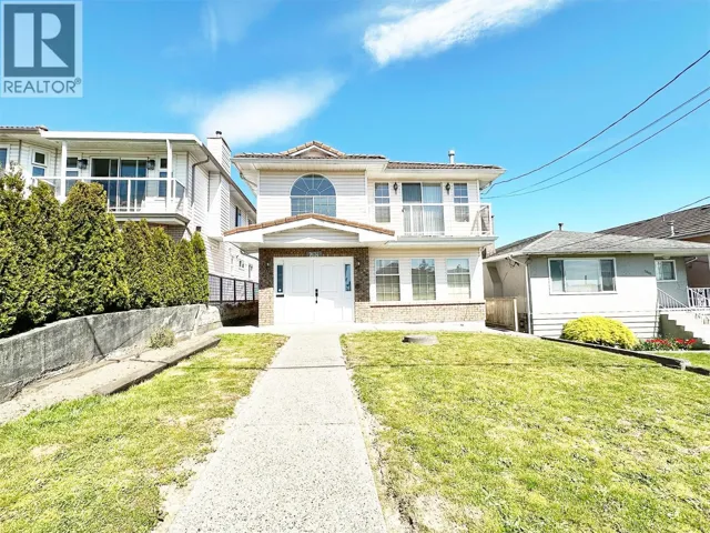 7674 HILDA STREET, Burnaby, British Columbia V3N3H7