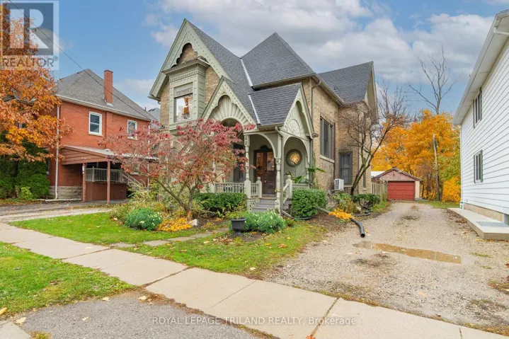 34 GLADSTONE AVENUE, St. Thomas, Ontario N5R2L4