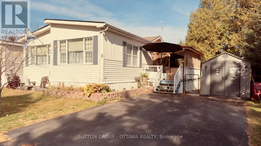 8 YVETTE PRIVATE, Ottawa, Ontario K0A1B0