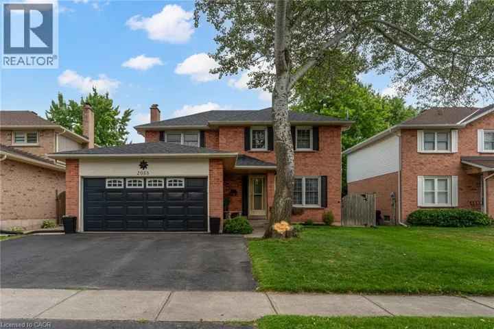 2055 HUNTERS WOOD Drive, Burlington, Ontario L7M2T9