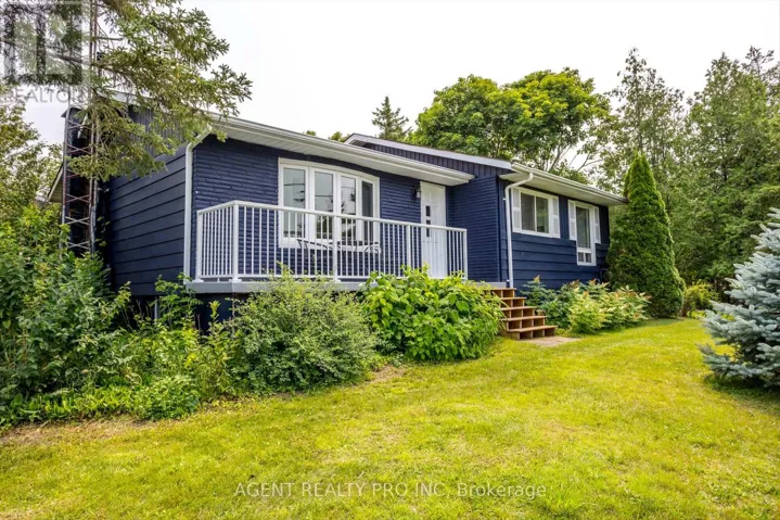 21 ORIOLE ROAD, Kawartha Lakes (Fenelon Falls), Ontario K0M1N0