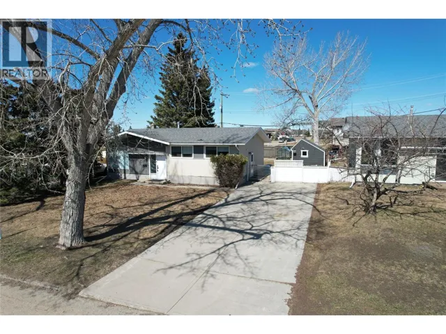 1916 90 Avenue, Dawson Creek, British Columbia V1G1A6