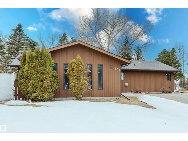 258 GREENOCH CR NW, Edmonton, Alberta T6L1B4