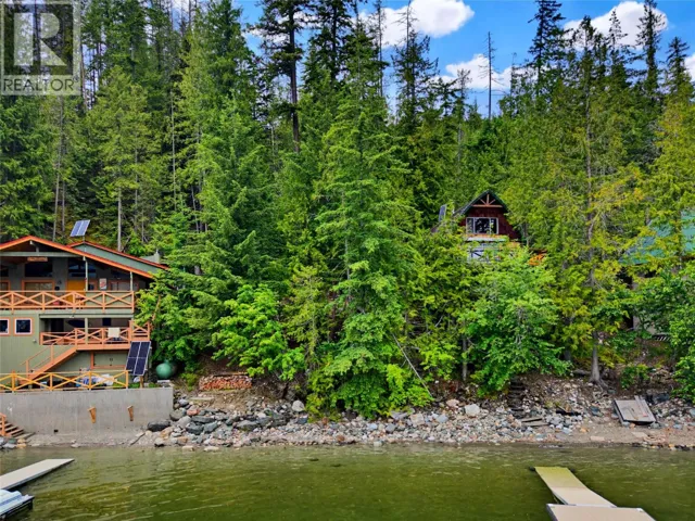 Crescent Bay, Sicamous, British Columbia V0E2V0