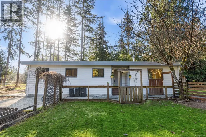 1007 Fabrick Dr, Qualicum Beach, British Columbia V9K1M9