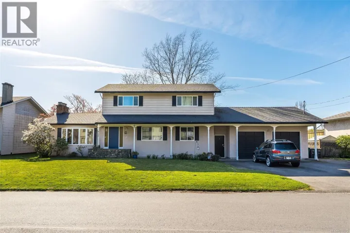 4104 Longview Dr, Saanich, British Columbia V8N2K7