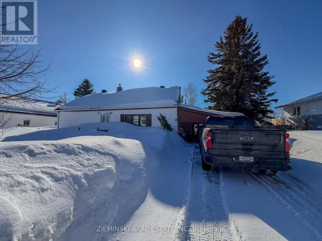 963 VICTORIA ROAD, Iroquois Falls, Ontario P0K1E0