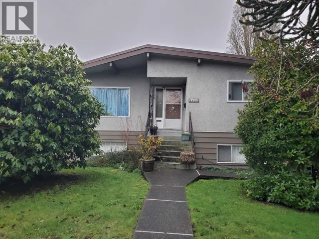 2638 E 49TH AVENUE, Vancouver, British Columbia V5S1J7