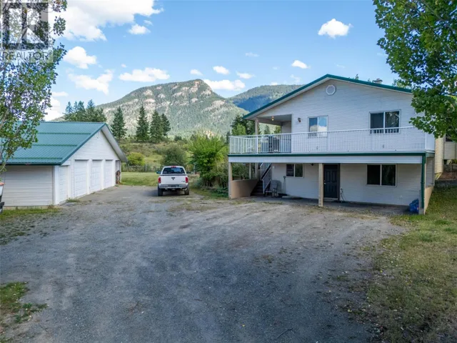 3998 AGATE BAY Road, Barriere, British Columbia V0E2E0