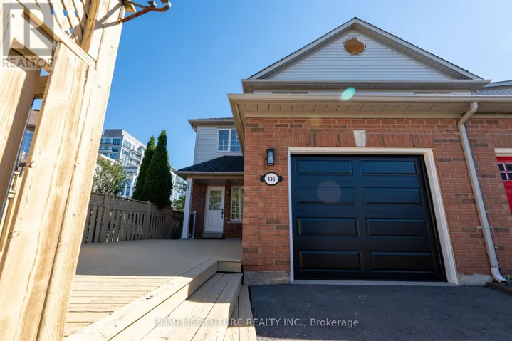 136 MANLEY LANE, Milton (DE Dempsey), Ontario L9T5N9