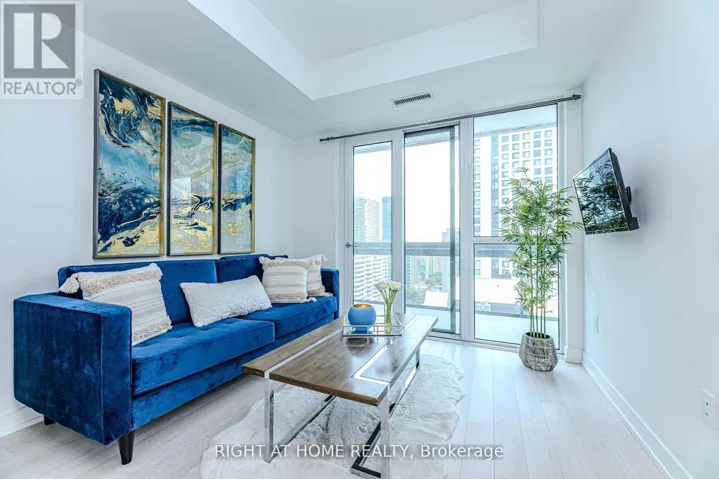 1301 - 39 ROEHAMPTON AVENUE, Toronto (Mount Pleasant West), Ontario M4P0G1