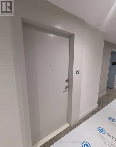 212 - 215 VETERANS DRIVE, Brampton (Northwest Brampton), Ontario L7A5L7