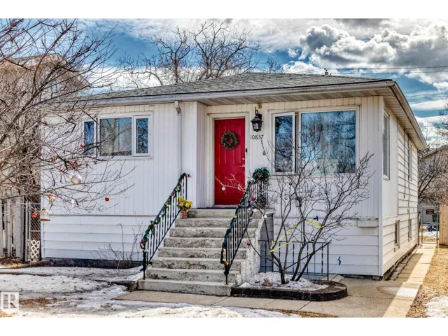 10837 65 AV NW, Edmonton, Alberta T6H1V8