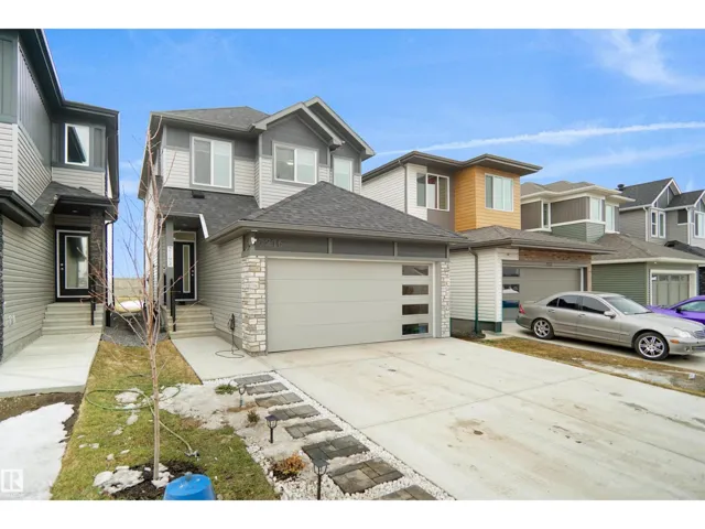 7216 182 AV NW, Edmonton, Alberta T5Z0L5