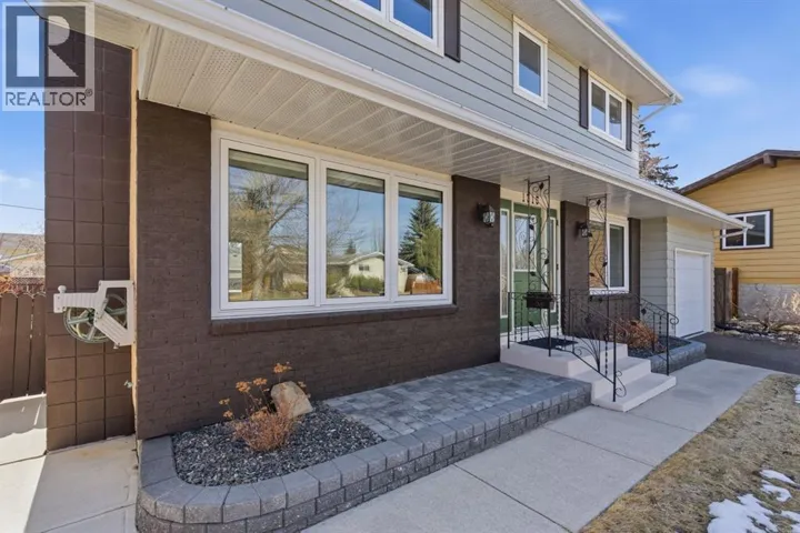 1315 Lake Michigan Crescent SE, Calgary, Alberta T2J3E9