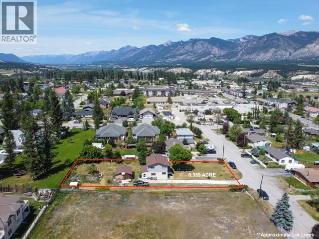 1012 11 Avenue, Invermere, British Columbia V0A1K4