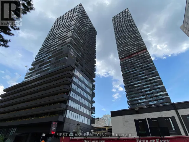 3210 - 8 EGLINTON AVENUE E, Toronto (Yonge-Eglinton), Ontario M4P1A6
