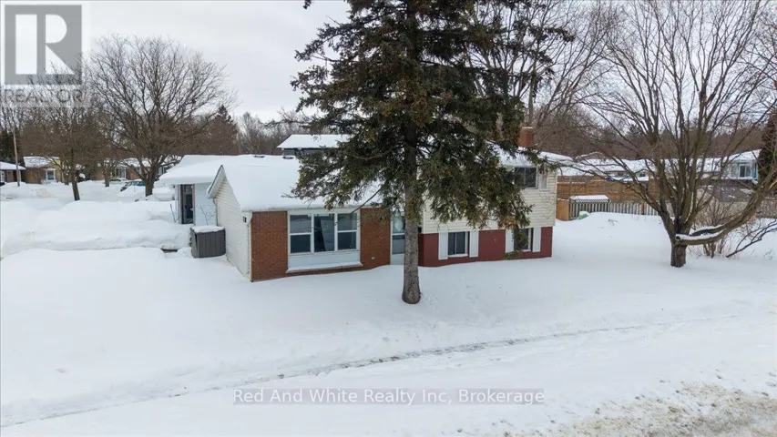 400 MIDWOOD CRESCENT, Waterloo, Ontario N2L5N5