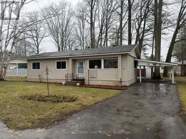 13 CARRUTHERS STREET N, Wasaga Beach, Ontario L9Z1K2