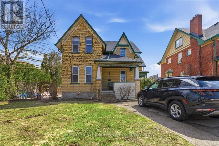 31 BINGEMAN STREET, Kitchener, Ontario N2H2R7