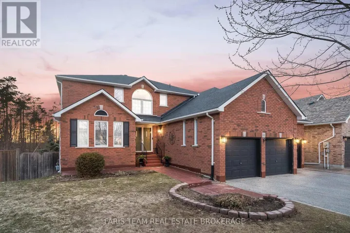 11 BERRY COURT, Barrie (Ardagh), Ontario L4N0J6