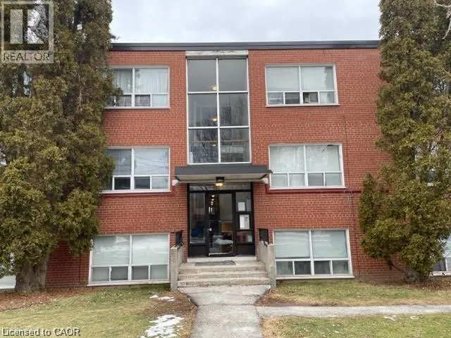 37 MERICOURT Road Unit# 211, Hamilton, Ontario L8S2N5