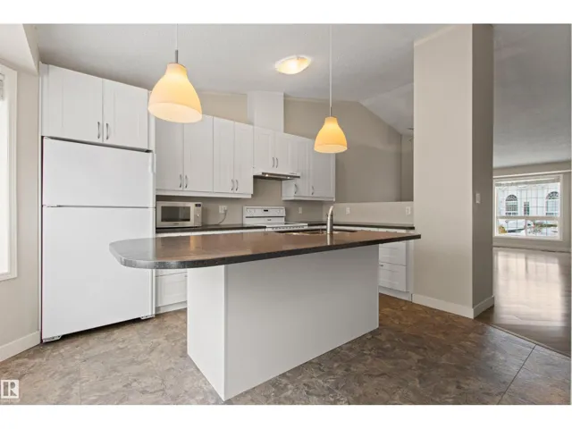 #23 3311 58 ST NW, Edmonton, Alberta T6L6X3