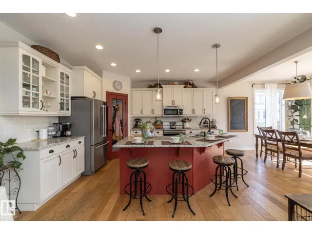 5315 17 AV SW, Edmonton, Alberta T6X1R2