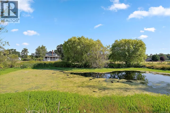 10650 West Saanich Rd, North Saanich, British Columbia V8L5L6