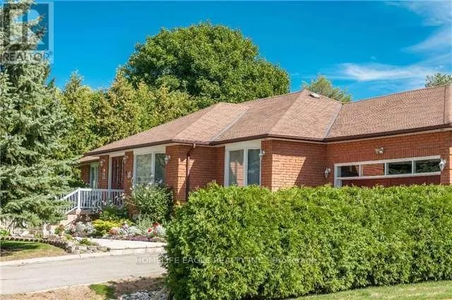 19 SCHOMBERG ROAD, Richmond Hill (Oak Ridges), Ontario L4E2T7