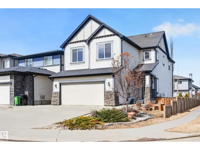 1004 SECORD PROMENADE PM NW, Edmonton, Alberta T5T4A4