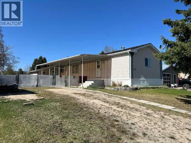 806 5 A Street, Fox Creek, Alberta T0H1P0