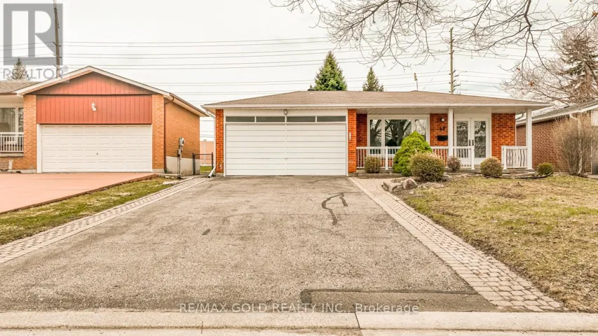 48 MALCOLM CRESCENT, Brampton (Central Park), Ontario L6S3C8