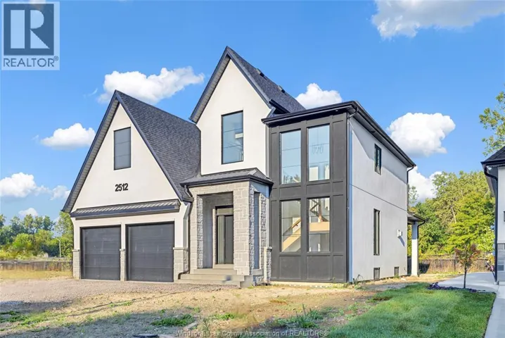 2520 MAYFAIR South, LaSalle, Ontario N9J0E5